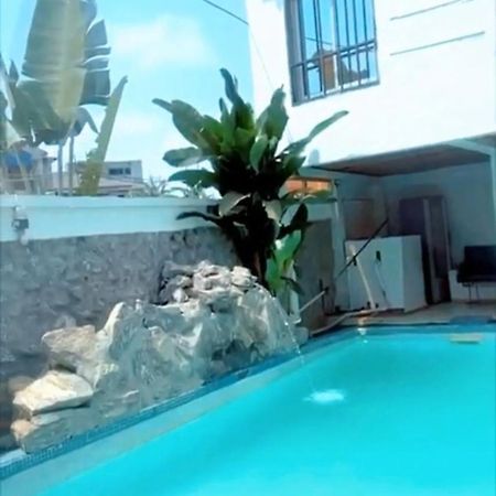 Appartement 2 Chambres Residence Avec Piscine Yaounde Ngoại thất bức ảnh
