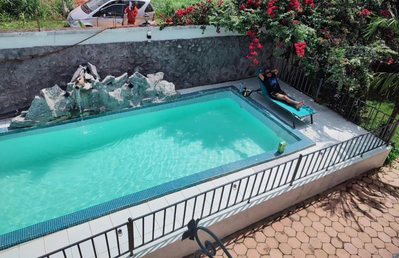 Appartement 2 Chambres Residence Avec Piscine Yaounde Ngoại thất bức ảnh
